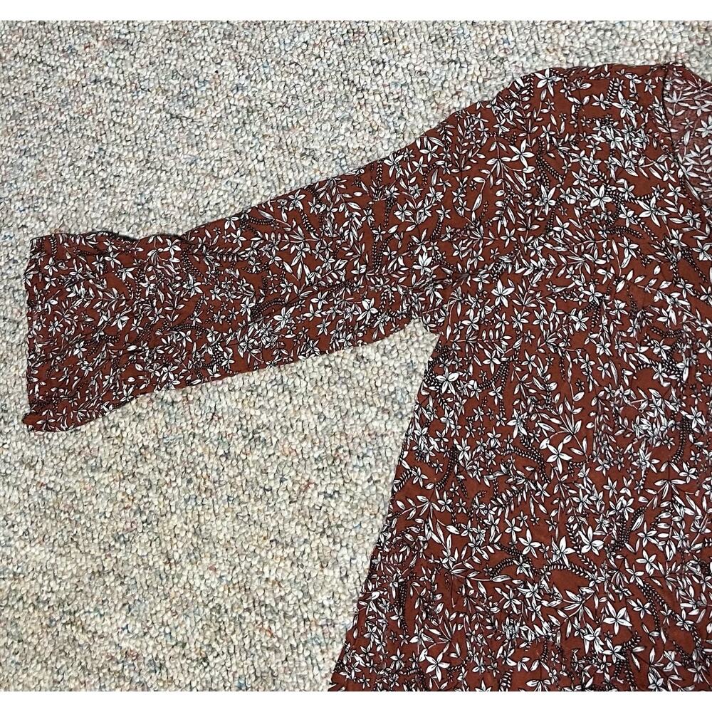 SHEIN Maroon Ditsy Floral Print Dress Size Small Flare Sleeves - Picture 3 of 12
